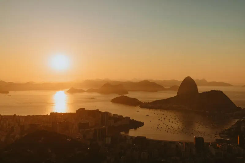 Pain de Sucre et baie de Guanabara au coucher du soleil, Rio de Janeiro