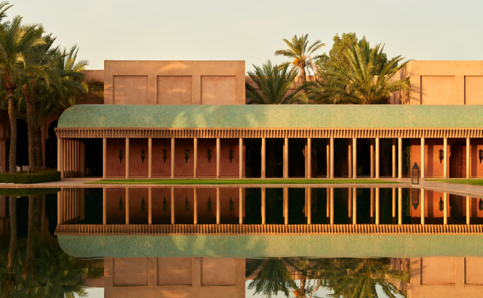Les pavillons d’Amanjena autour du bassin extérieur